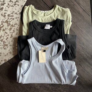 Bundle of Women's Dresses// Size Large